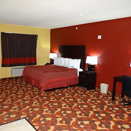 Days Inn & Suites By Wyndham El Dorado Room photo